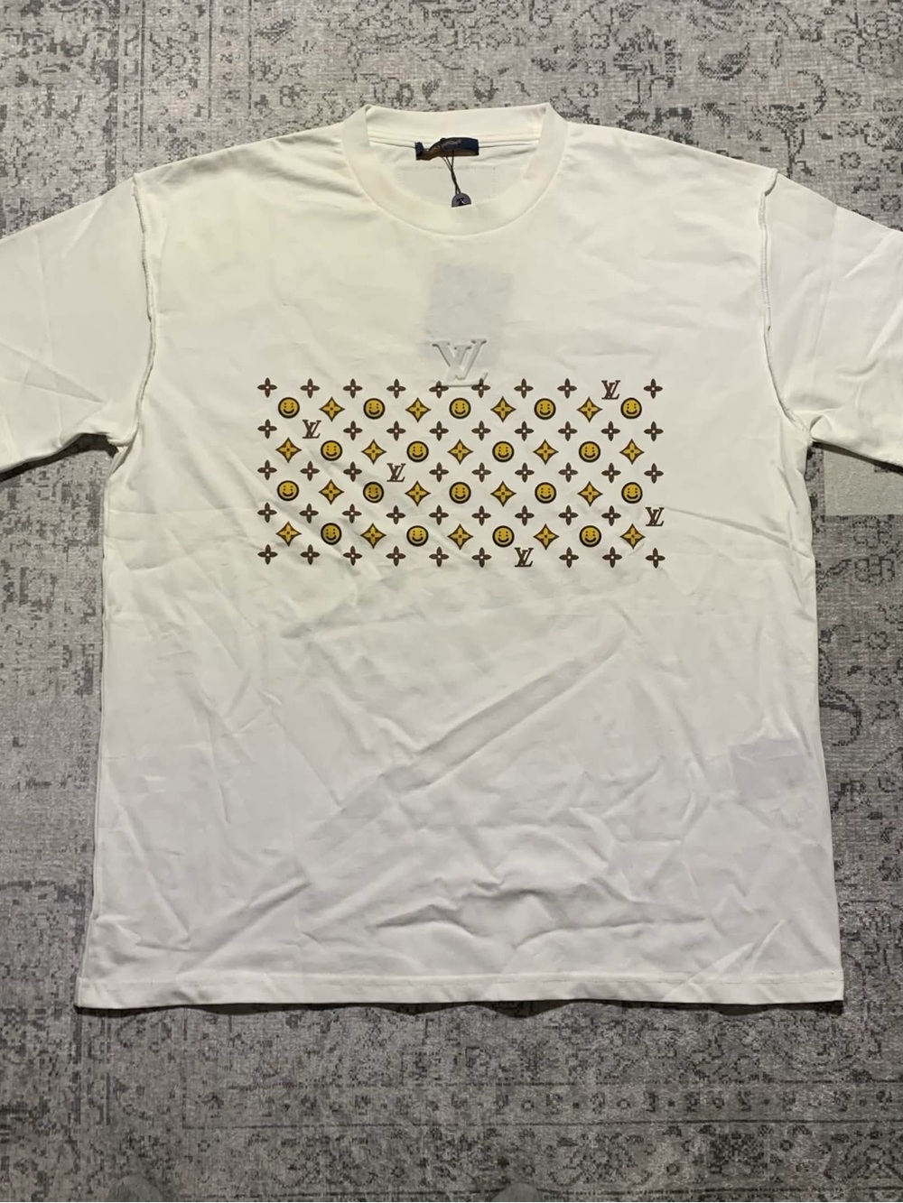 Louis Vuitton Smiley Face T-Shirt Men’s Size L